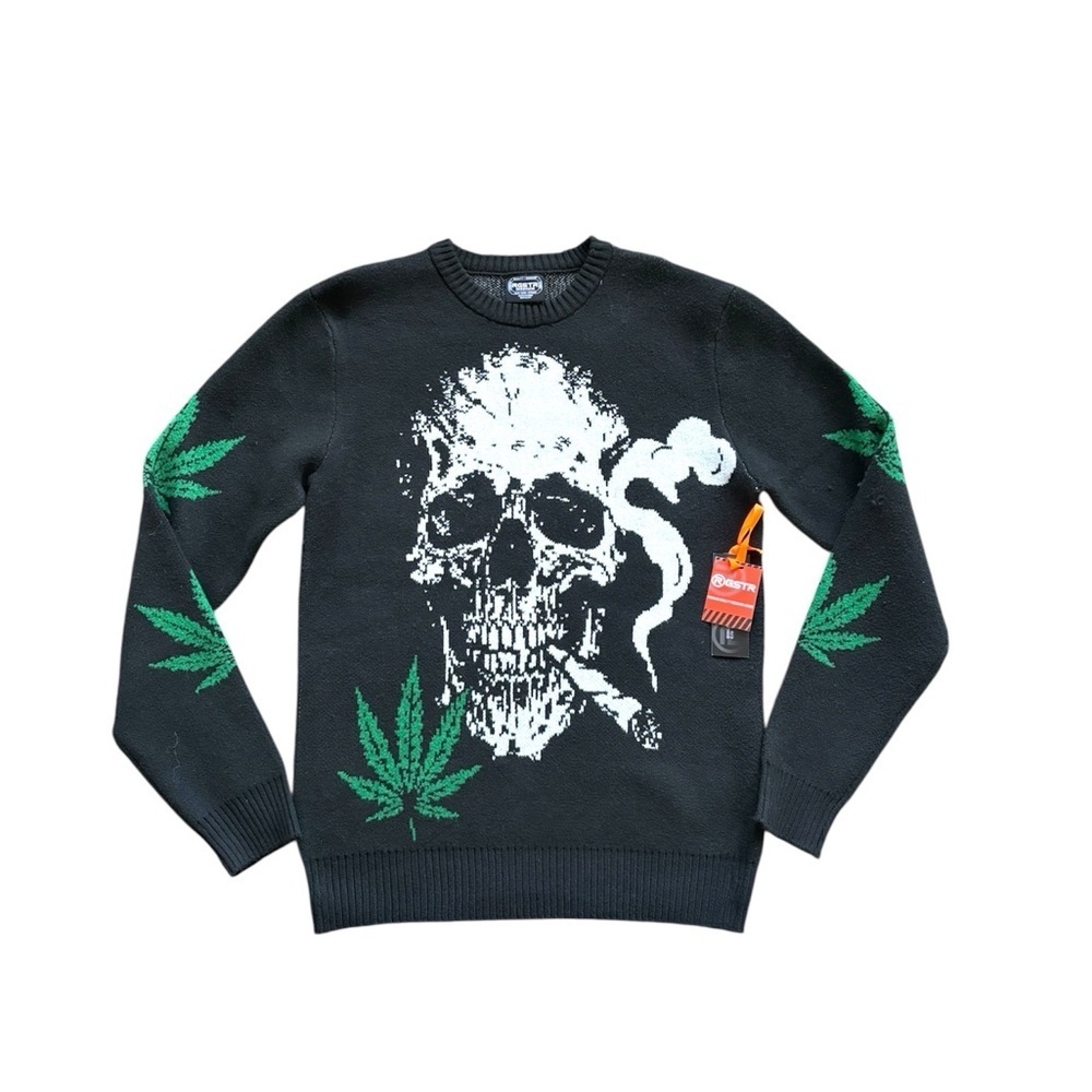 GSTR NWT Men’s Medium Crew Neck Black Skull Sweater with Green Leaf Design - Picture 1 of 5